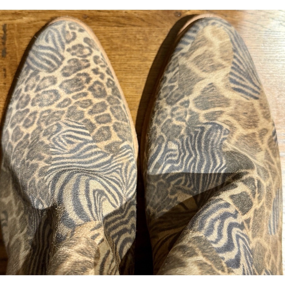 Free People Animal Charm Animal Print Double V Bootie Size 37.5 EUC - Picture 4 of 8